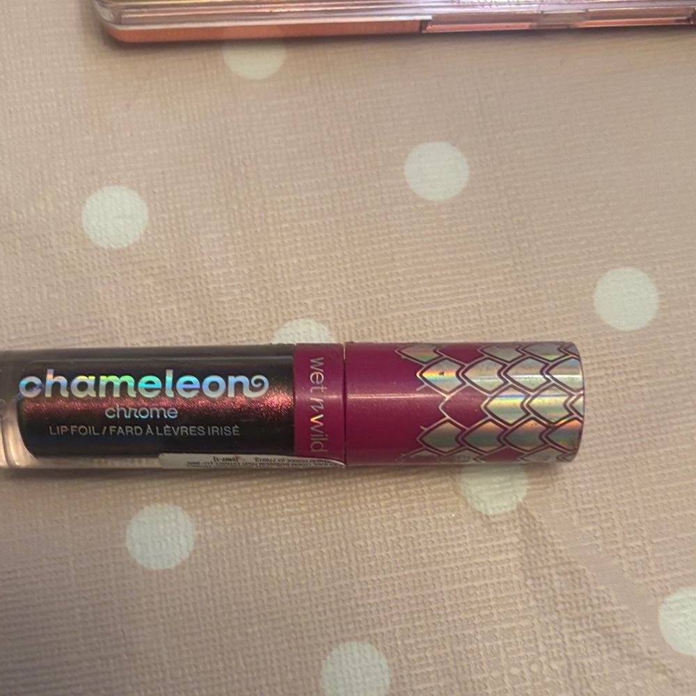 wet n wild Chameleon Chrome Lip Foil - Pinks greens purples all different the wa